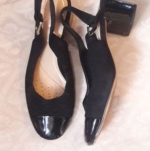 Suede Heeled shoes with buckles